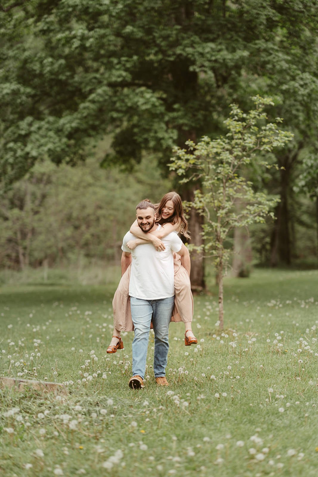 beautiful couple's engagement photo